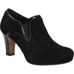 PÓŁBUTY CLARKS CHORUS RHYME 26111641. Czarne półbuty damskie Clarks. Za 229,99 zł.