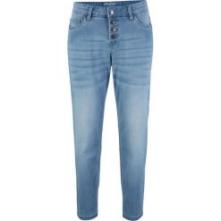 Dżinsy multi-stretch BOYFRIEND, dł. 7/8 bonprix jasnoniebieski. Niebieskie jeansy damskie bonprix. Za 109,99 zł.