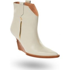 BOTKI skórzane patrizia pepe. Sneakersy damskie Patrizia Pepe. W wyprzedaży za 1252,30 zł.