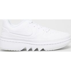 Jordan - Buty Air Jordan 1 Jester XX Low. Białe buty sportowe damskie Jordan, bez wzorów, ze skóry, sportowe. W wyprzedaży za 359,90 zł.