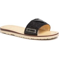 Klapki LOVE MOSCHINO - JA28091G0AJJ0000 Glitter Nero. Czarne klapki damskie Love Moschino, z aplikacjami, ze skóry ekologicznej, bez obcasa. W wyprzedaży za 309,00 zł.