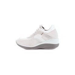 Buty Paciotti 4us TTED3WTCA. Białe trampki i tenisówki damskie Paciotti 4us, bez wzorów, bez zapięcia. Za 737,41 zł.