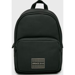 Versace Jeans - Plecak. Czarne plecaki męskie Versace Jeans, bez wzorów, z poliesteru. W wyprzedaży za 399,90 zł.