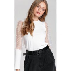 Biała Bluzka Laken. Białe bluzki damskie Renee, s, bez wzorów, z dzianiny, z okrągłym kołnierzem, z długim rękawem. Za 59,99 zł.