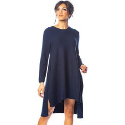 Sukienka "Lexie" w kolorze granatowym. Niebieskie sukienki damskie So Cachemire, s, bez wzorów, z kaszmiru, z okrągłym kołnierzem, bez rękawów, midi. W wyprzedaży za 219,95 zł.