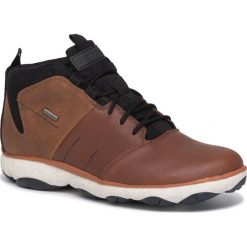 Półbuty GEOX - U Nebula 4X4ABX U742VA 046EK C6003 Browncotto. Pomarańczowe półbuty męskie Geox, na co dzień, bez wzorów, ze skóry ekologicznej, bez zapięcia. W wyprzedaży za 359,00 zł.