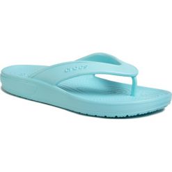 Japonki CROCS - Classic II Flip 206119 Ice Blue. Niebieskie klapki damskie Crocs, bez wzorów, z tworzywa sztucznego, bez obcasa. Za 89,00 zł.