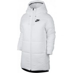 Nike Płaszcz Zimowy W Nsw Syn Fill Prka S. Pomarańczowe płaszcze damskie Nike, na zimę, s, bez wzorów, eleganckie. W wyprzedaży za 419,00 zł.