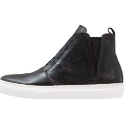 Trampki damskie slip on: Felmini FAME Tenisówki i Trampki wysokie black