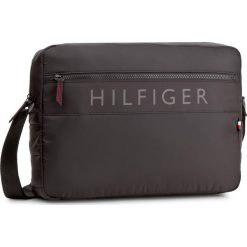 Torba na laptopa TOMMY HILFIGER - Light Nylon Messeneger AM0AM02822 002. Czarne plecaki męskie marki TOMMY HILFIGER, z nylonu. Za 449,00 zł.