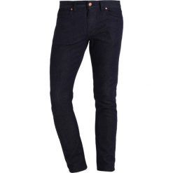 Marc O'Polo DENIM Jeansy Slim Fit combo. Szare jeansy męskie Marc O'Polo DENIM. W wyprzedaży za 343,20 zł.