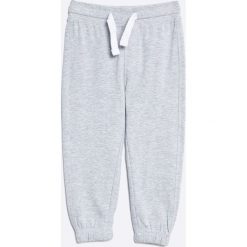 Blukids - Spodnie dziecięce 98-128 cm. Szare spodnie chłopięce marki Blukids, z bawełny. W wyprzedaży za 29,90 zł.