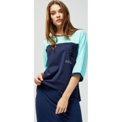 Bluzka bawełniana typu nietoperz. Zielone bluzki damskie Moodo, xl, bez wzorów, z bawełny, bez kołnierzyka, bez rękawów. Za 5,99 zł.