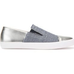 Mokasyny GEOX D GIYO. Niebieskie mokasyny damskie Geox, z tkaniny. Za 219,90 zł.