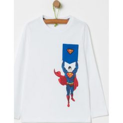 OVS - Longsleeve dziecięcy x Superman 104-134 cm. Białe t-shirty chłopięce OVS, z nadrukiem, z bawełny, z długim rękawem. Za 59,90 zł.