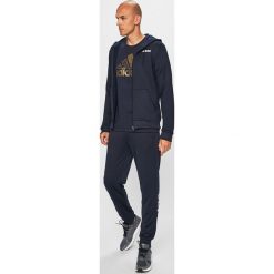 Adidas - Dres. Niebieskie bluzy męskie Adidas, m, bez wzorów, z poliesteru, z kapturem, z długim rękawem, długie, z kapturem. W wyprzedaży za 239,90 zł.