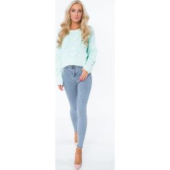 Sweter z serduszkami miętowy MISC216. Zielone swetry klasyczne damskie marki Fasardi. Za 119,00 zł.