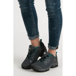 GRAFITOWE OBUWIE TREKKINGOWE. Szare buty trekkingowe damskie Merg, bez obcasa, bez zapięcia. Za 102,90 zł.