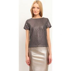 Bluzka krótki rękaw klasyczna. Pomarańczowe bluzki damskie Top Secret, bez wzorów, eleganckie, z klasycznym kołnierzykiem, z krótkim rękawem. Za 59,99 zł.