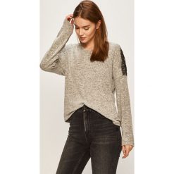 Vero Moda - Sweter. Szare swetry damskie Vero Moda, s, z aplikacjami, z elastanu, bez rękawów, bez kaptura. W wyprzedaży za 99,90 zł.