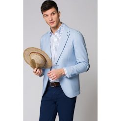 Marynarka Błękitna Casara. Niebieskie marynarki męskie LANCERTO, na lato, s, w paski, z tkaniny, eleganckie. W wyprzedaży za 399,90 zł.