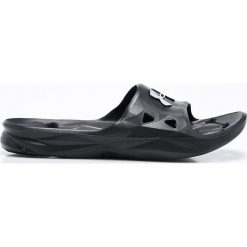Under Armour - Klapki. Czarne kapcie męskie Under Armour, z materiału, bez zapięcia. Za 89,90 zł.