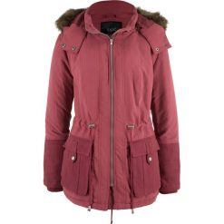 Krótka kurtka parka z kontrastowym materiałem bonprix bordowy. Czerwone kurtki damskie bonprix, z materiału. Za 79,99 zł.