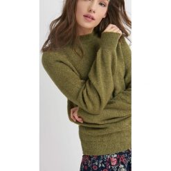 Luźny sweter boucle. Zielone bez kategorii Orsay, l. W wyprzedaży za 40,00 zł.