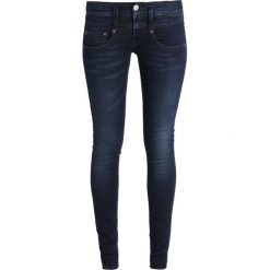 Herrlicher PITCH SLIM Jeansy Slim Fit night blues. Niebieskie jeansy damskie marki Herrlicher, bez wzorów, z elastanu. Za 549,00 zł.