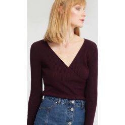 Ciemnofioletowy Sweter Out in front. Fioletowe swetry klasyczne damskie marki other, na zimę, xl, casualowe. Za 39,99 zł.