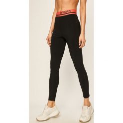 Patrizia Pepe - Legginsy. Czarne spodnie damskie Patrizia Pepe, bez wzorów, z elastanu. Za 799,90 zł.