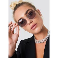 NA-KD Accessories Metalowe okulary przeciwsłoneczne - Grey,Silver. Szare okulary przeciwsłoneczne damskie marki NA-KD Accessories. W wyprzedaży za 40,47 zł.