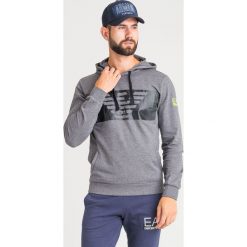 BLUZA EA7 Emporio Armani. Szare bluzy męskie m, z nadrukiem, z materiału, z kapturem. Za 311,40 zł.