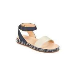 Sandały Clarks Botanic Ivy. Brązowe sandały damskie Clarks, bez wzorów, bez obcasa, bez zapięcia. Za 272,30 zł.
