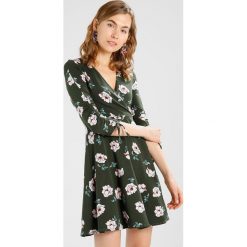 Sukienki: Dorothy Perkins FLORAL FIT AND FLARE Sukienka z dżerseju green