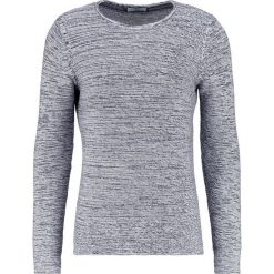 Swetry klasyczne męskie: Selected Homme SHDJOECAMP Sweter bright white