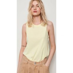 Top z bawełny organicznej - Żółty. Żółte topy damskie Reserved, s, bez wzorów, z bawełny, bez kołnierzyka. Za 19,99 zł.