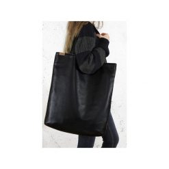 Mega Shopper bag czarna torba oversize Vegan. Czarne torby damskie na zakupy marki Hairoo, w paski. Za 185,00 zł.