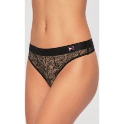 Tommy Hilfiger - Stringi. Czarne majtki damskie TOMMY HILFIGER, xs, bez wzorów, z elastanu. Za 99,90 zł.