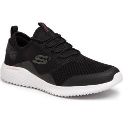 Buty SKECHERS - Arkala 52510 BKW Black/White. Czarne buty sportowe męskie Skechers, z tworzywa sztucznego, bez zapięcia, na fitness i siłownię. W wyprzedaży za 209,00 zł.