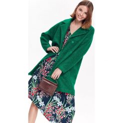 Sukienka kopertowa w kwiaty z podkreśloną talią. Sukienki damskie Top Secret, na co dzień, na zimę, w kwiaty, z tkaniny, eleganckie, z asymetrycznym kołnierzem, bez rękawów, asymetryczne. W wyprzedaży za 59,99 zł.