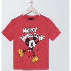 Koszulka z Myszką Mickey - Czerwony. Czerwone koszulki damskie Sinsay, s, z motywem z bajki, bez kołnierzyka. Za 29,99 zł.