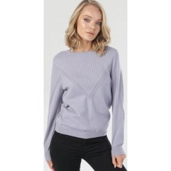 Jasnoniebieski Sweter Idaia. Niebieskie swetry damskie Born2be, s, bez wzorów, bez rękawów, bez kaptura. Za 99,99 zł.