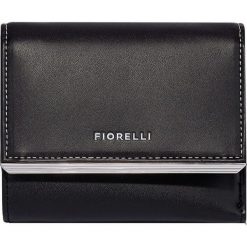 Fiorelli Damski portfel Addison FWS0019 Black. Czarne portfele damskie Fiorelli, bez wzorów. W wyprzedaży za 124,00 zł.