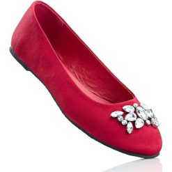 Baleriny bonprix czerwony chili. Czerwone baleriny damskie marki bonprix, bez wzorów, bez obcasa. Za 79,99 zł.