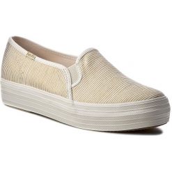 Tenisówki KEDS - Trip Deck Stripe WF56553 Nat/Gld. Żółte półbuty damskie Keds, bez wzorów, z gumy, bez zapięcia. W wyprzedaży za 129,00 zł.