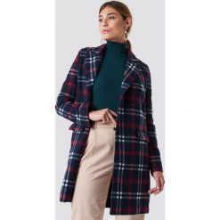 NA-KD Krótki płaszcz w kratę - Multicolor,Navy. Niebieskie płaszcze damskie pastelowe NA-KD, z poliesteru. Za 283,95 zł.