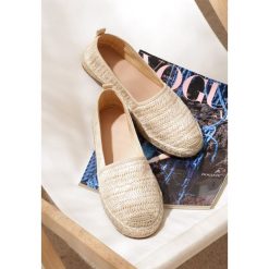 Beżowe Espadryle Noncompete. Brązowe espadryle damskie Inny, bez wzorów, bez obcasa, na płaskiej podeszwie. Za 59,99 zł.