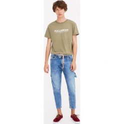 Koszulka basic z organicznej bawełny. Brązowe koszulki męskie Pull&Bear, m, bez wzorów, z bawełny, bez kołnierzyka, z krótkim rękawem, krótkie. Za 39,90 zł.