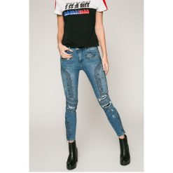 Tommy Hilfiger - Jeansy Venice Gigi Hadid. Niebieskie rurki damskie TOMMY HILFIGER. W wyprzedaży za 539,90 zł.